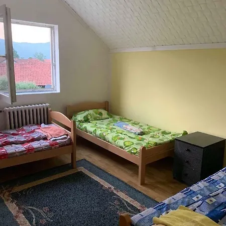 Idila バイナ・バシュタ